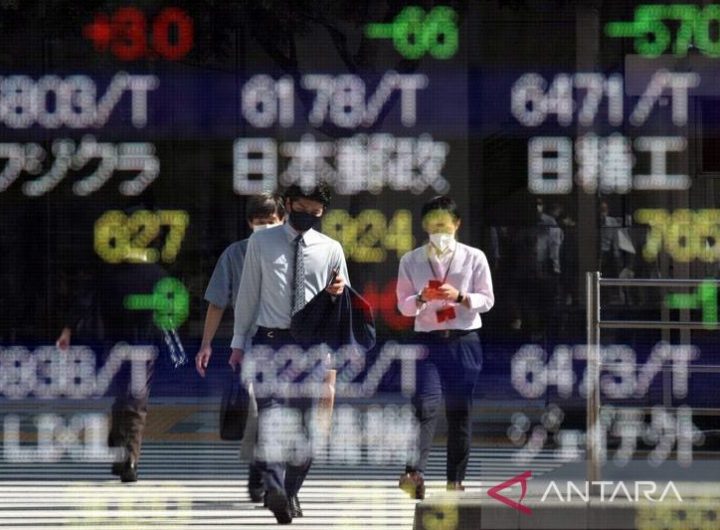 Pasar saham Asia dibuka melemah, dolar ditopang data penggajian AS