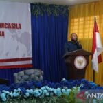 Anggota DPR RI beri motivasi pendidikan  di SMA Negeri 1 Mimika