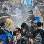 Potret keseruan Festival Air di Hainan
