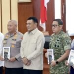 Menko Polkam minta pemda terdepan sampaikan informasi ke publik