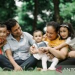 7 cara mempersiapkan anak sambut kelahiran adik agar tidak cemburu