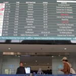 42 penerbangan di Bandara Internasional Juanda batal akibat erupsi Gunung Anak Krakatau