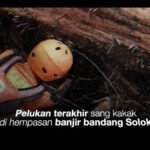 Pelukan terakhir sang kakak di hempasan banjir bandang Solok