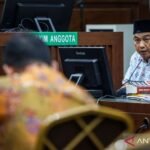 Eks Ketua Ombudsman hadapi sidang tuntutan kasus suap hari ini