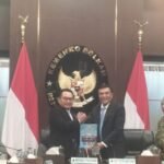 Djamari secara resmi serahkan jabatan Menko Polkam ke Dudung