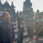 Koster janjikan kaji UMP Bali 2027 saat temui massa pekerja